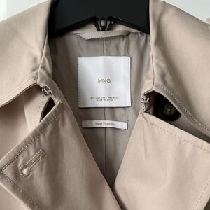 Mango water repellant trench coat